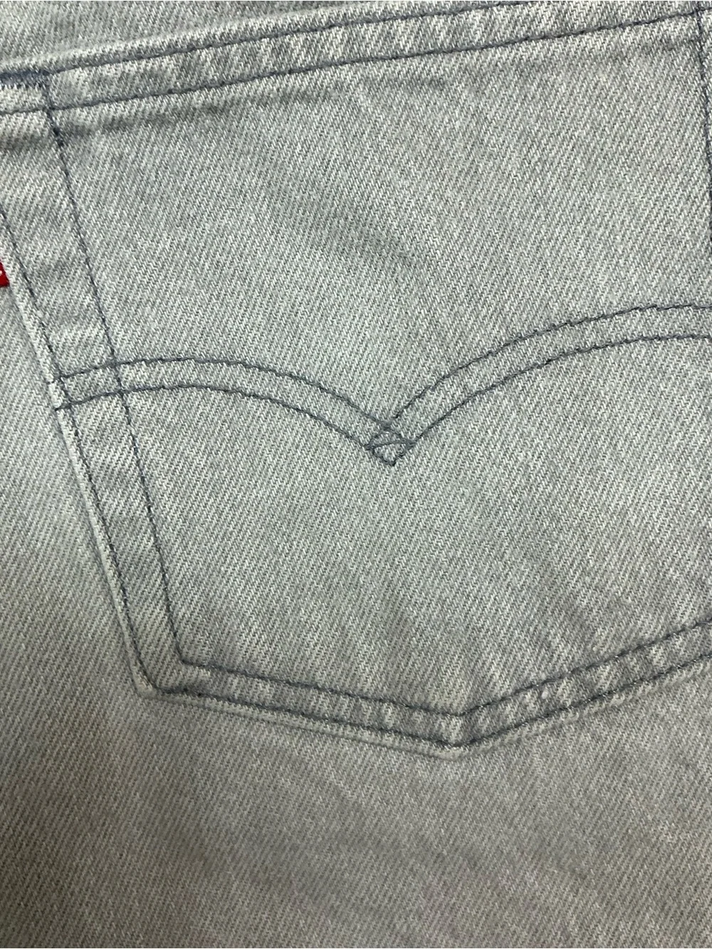 Vintage Levi’s 501 button fly 80s/90s light gray straight leg jeans 29 x 29 USA